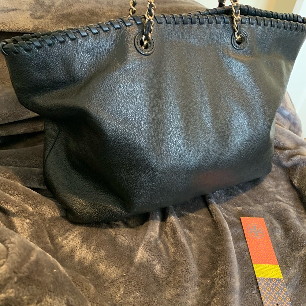 💜SOLD💜Tory Burch — Marion East-West Tote Bag - Picture 2 of 7